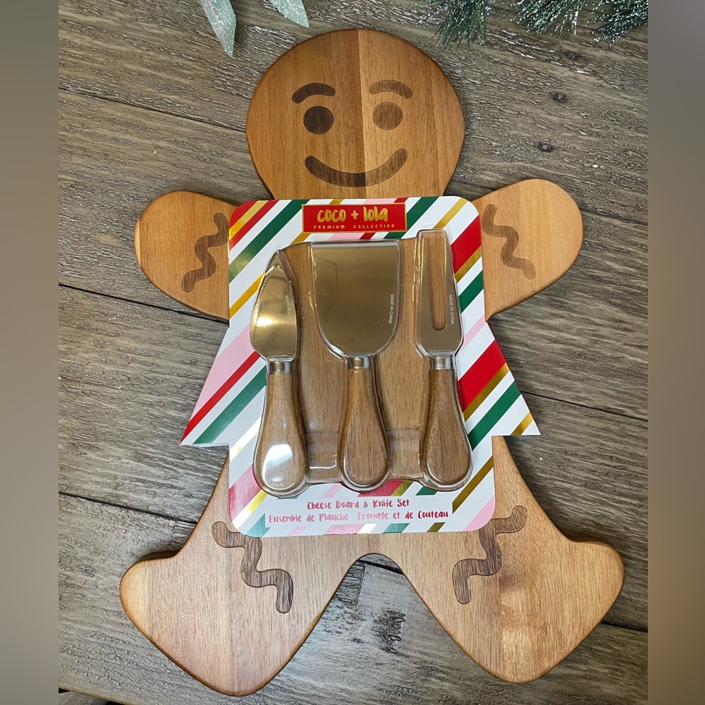 NWT Coco + Lola Gingerbread Man Cheese/ Charcuterie Board